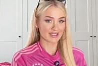 エッダは元女子サッカー選手でもある（Instagramより）