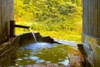 「責任を感じて休業したわけではない」現場施設「かれい川の湯」が明かした“両親からの言葉”と、風評被害に苦悩した2週間《鹿児島5歳男児行方不明》